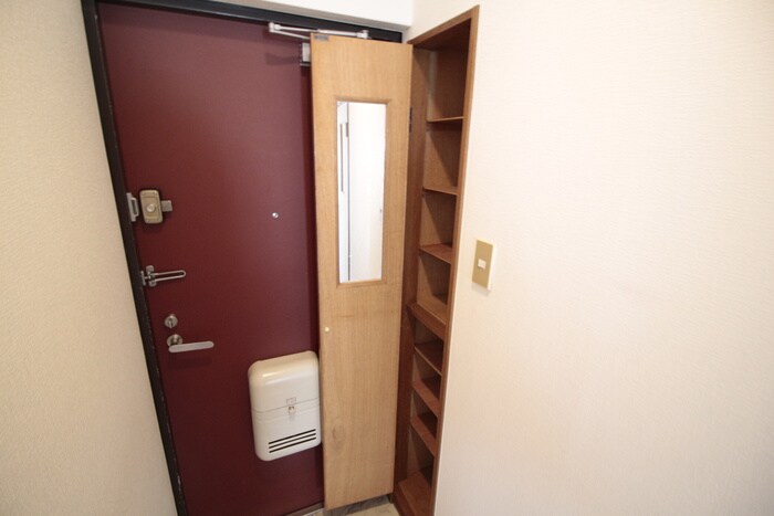 物件内観写真14　(靴箱)