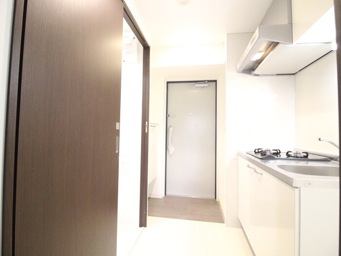 物件内観写真16　(廊下)