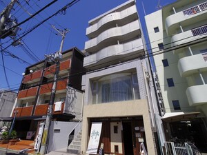 セジュール大手筋外観写真