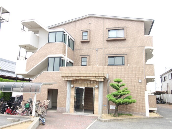 物件外観写真1　(外観写真)