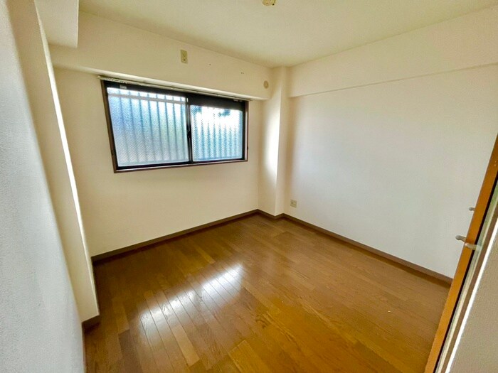 物件内観写真12　(居室)