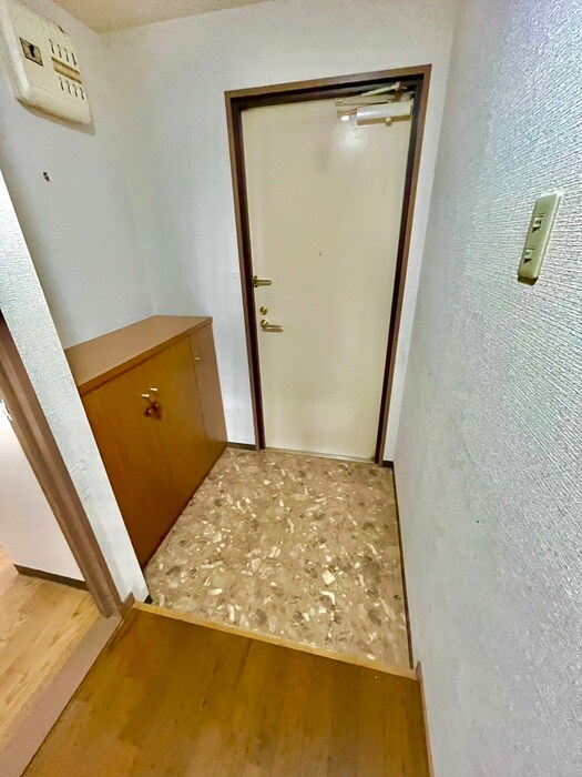 物件内観写真20　(玄関)