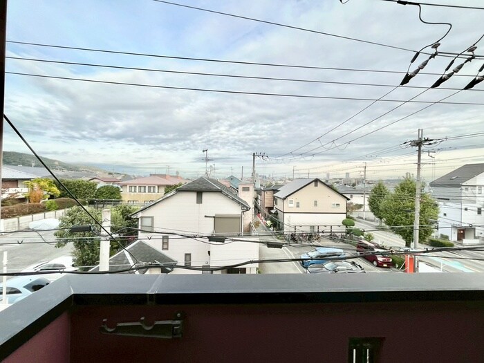 物件内観写真16　(室内からの展望)