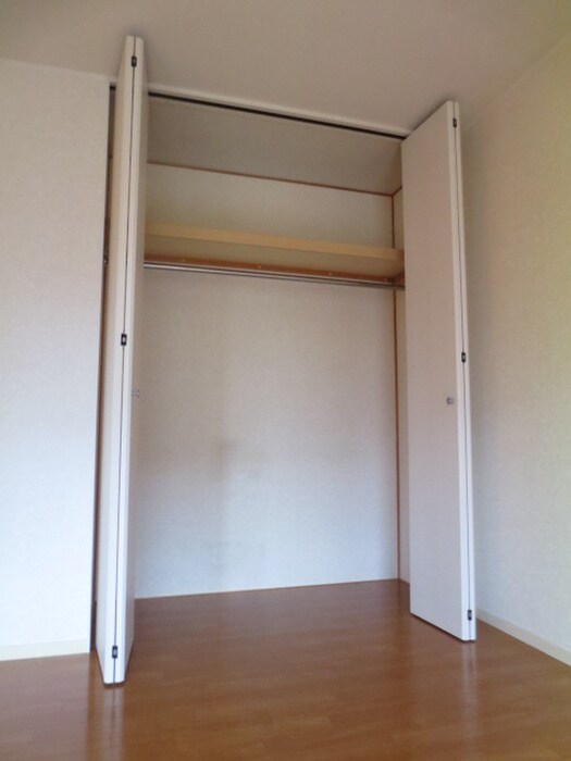 物件内観写真10　(収納)