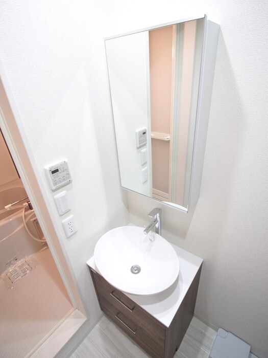 物件内観写真11　(洗面)