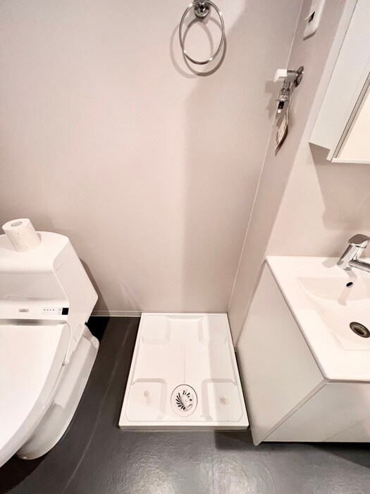 物件内観写真14　(洗濯機置場)