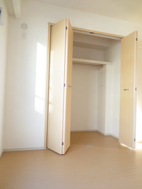 物件内観写真11　(収納)