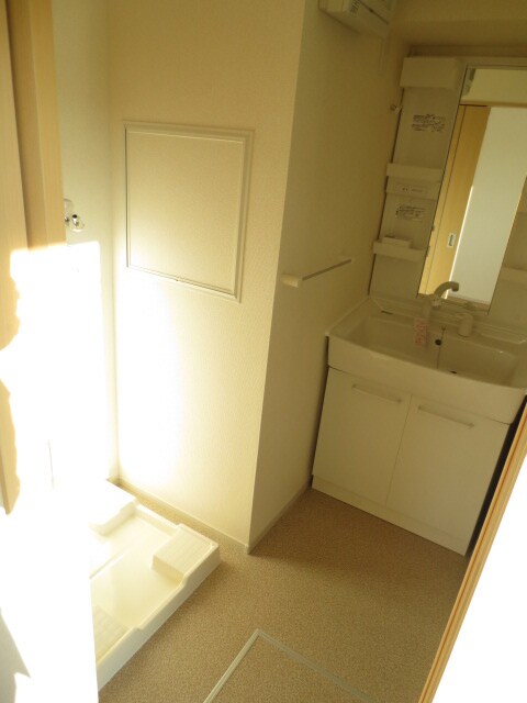 物件内観写真16　(洗面)