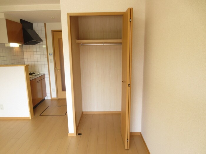 物件内観写真17　(収納)