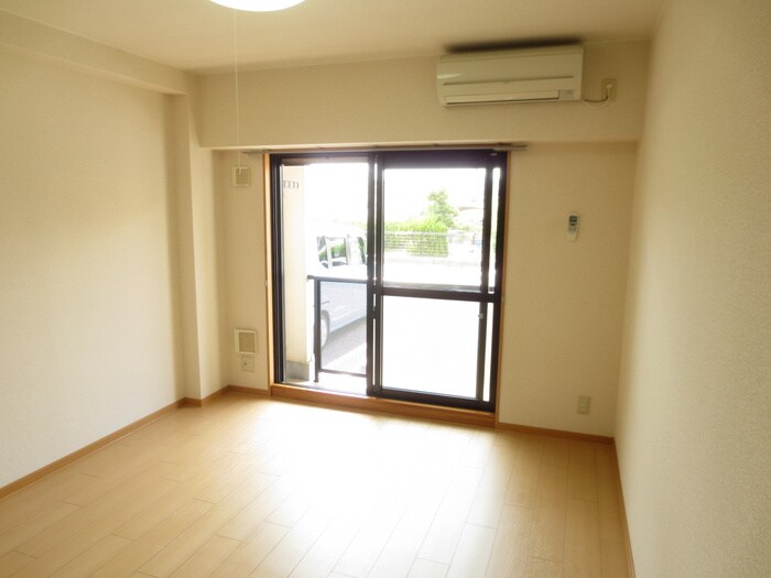 物件内観写真18　(居室)