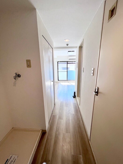 物件内観写真17　(廊下)