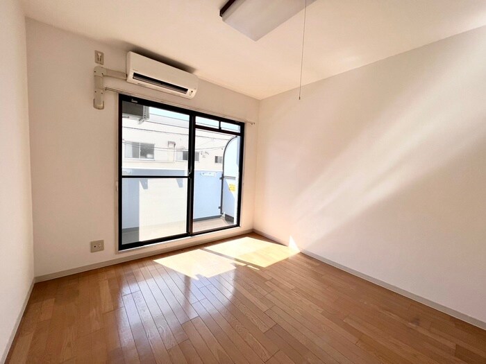 物件内観写真18　(居室)