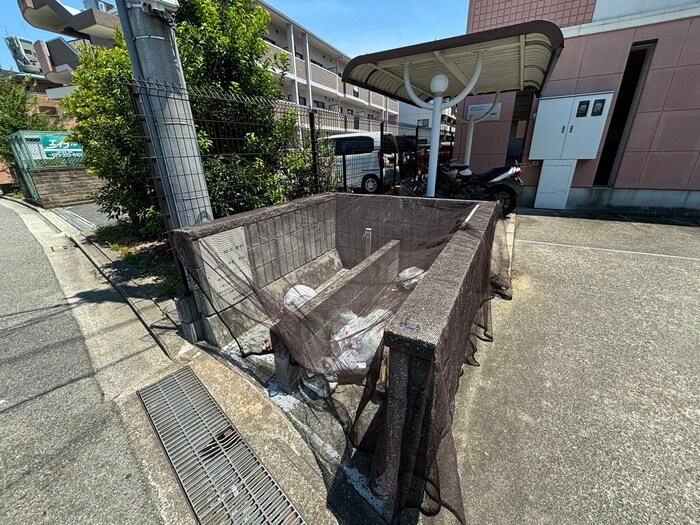 物件外観写真6　(建物設備)