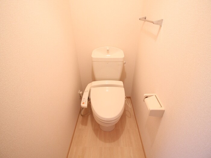 物件内観写真14　(トイレ)