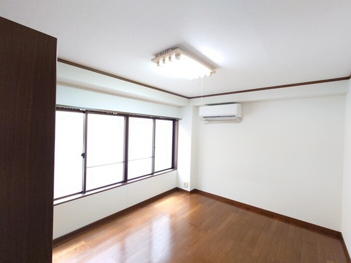 物件内観写真5　(居室)