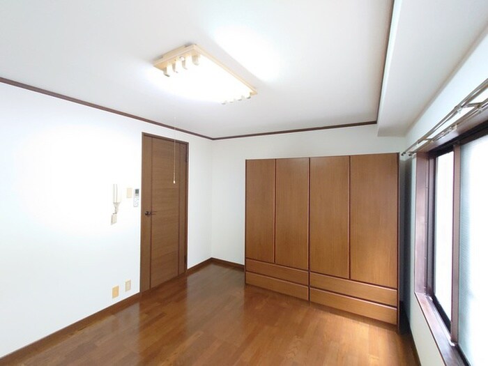 物件内観写真6　(居室)