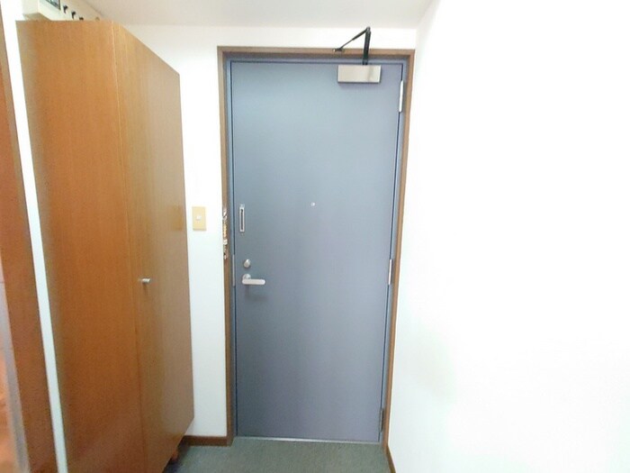 物件内観写真14　(玄関)