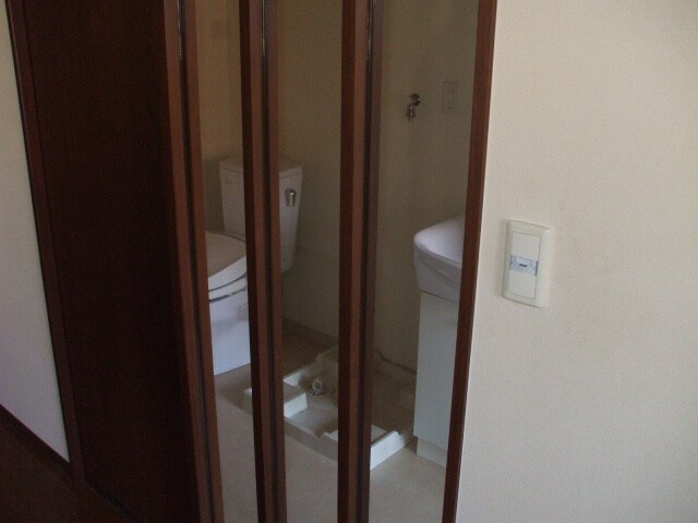 物件内観写真8　(居室)