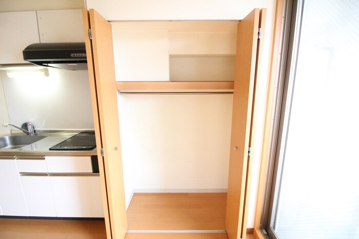 物件内観写真13　(収納)