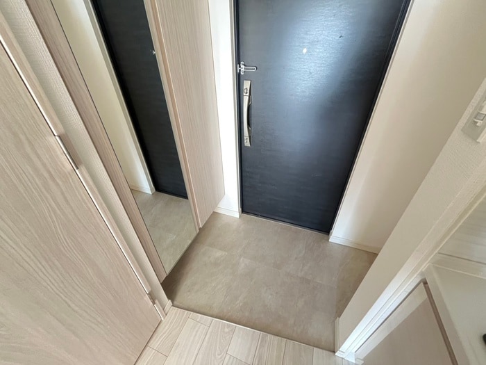 物件内観写真17　(玄関)