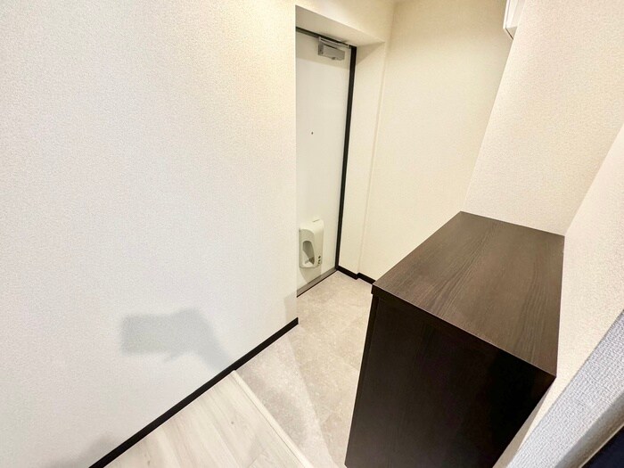 物件内観写真14　(玄関)