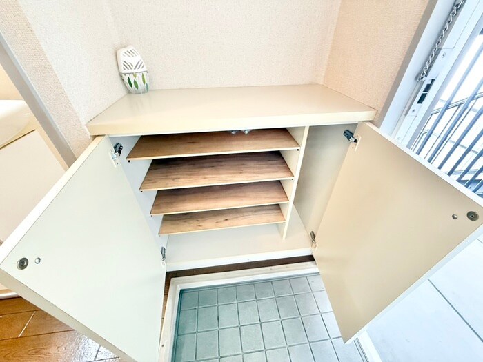 物件内観写真14　(靴箱)