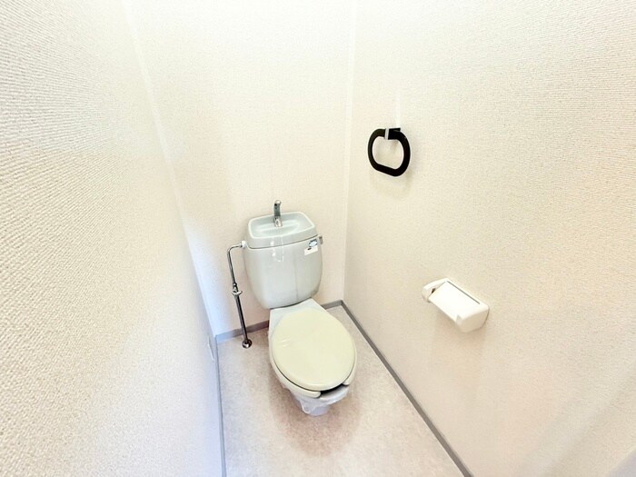 物件内観写真15　(トイレ)