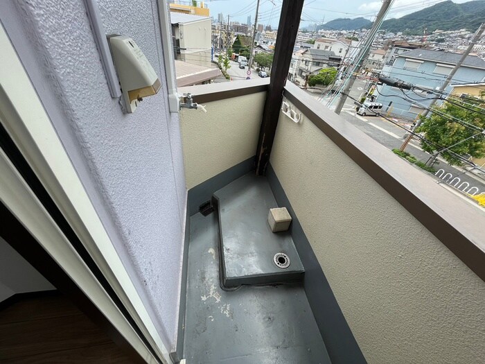 物件内観写真14　(洗濯機置場)