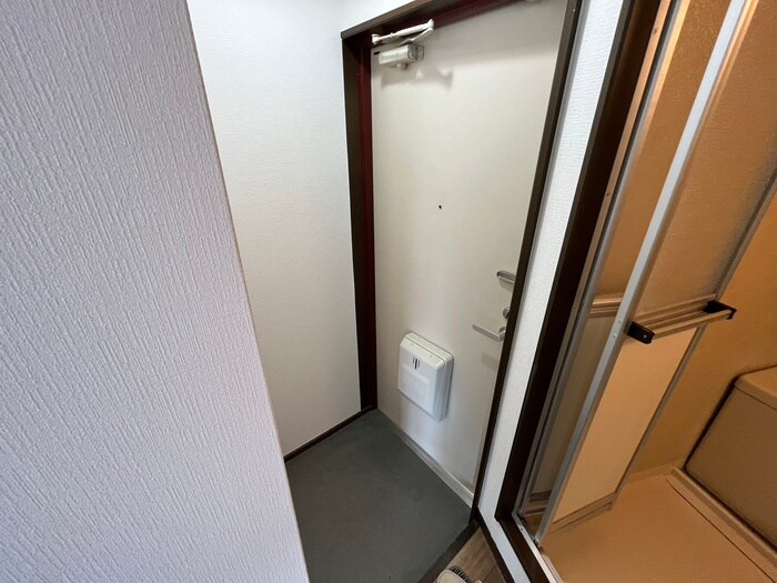 物件内観写真17　(玄関)