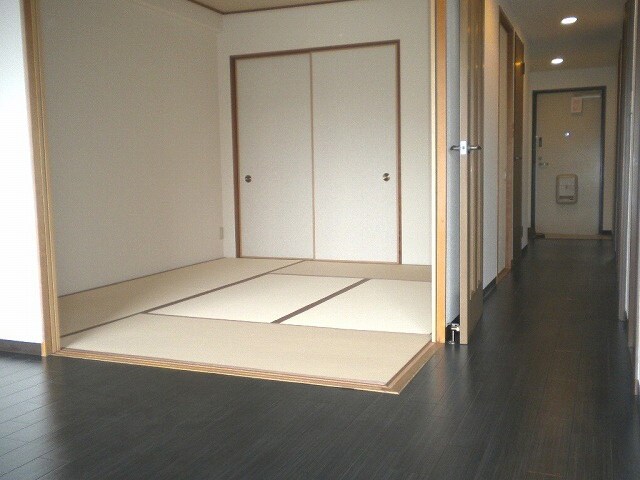 物件内観写真8　(内観写真)