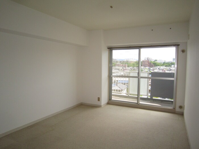 物件内観写真4　(居室)