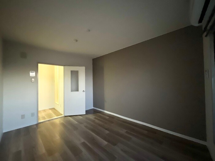 物件内観写真11　(居室)