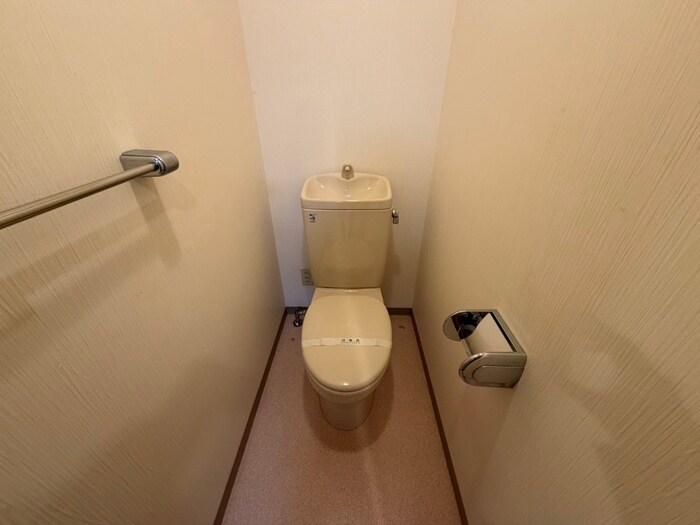 物件内観写真14　(トイレ)