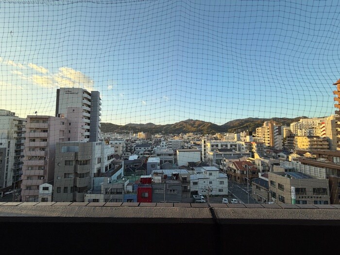 物件内観写真15　(室内からの展望)