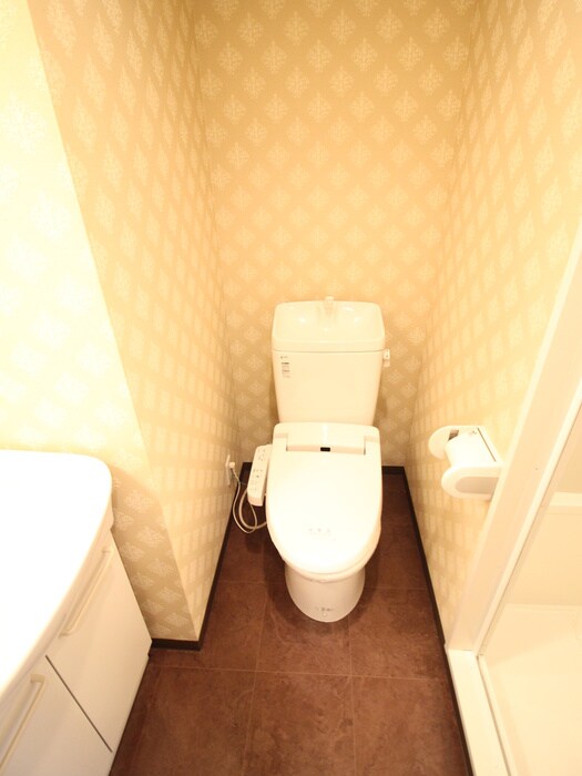 物件内観写真9　(トイレ)