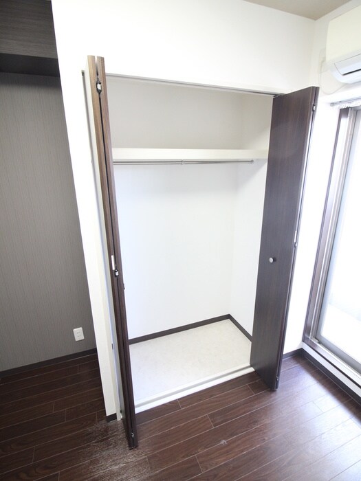 物件内観写真15　(収納)