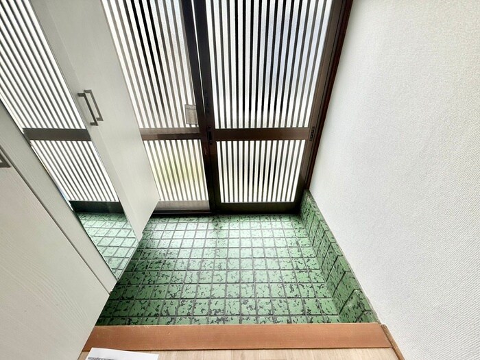 物件内観写真22　(玄関)