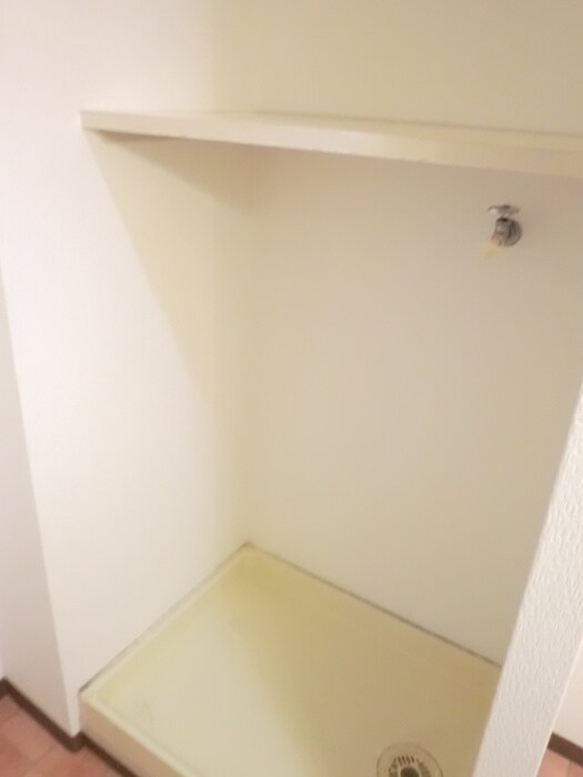 物件内観写真21　(洗濯機置場)