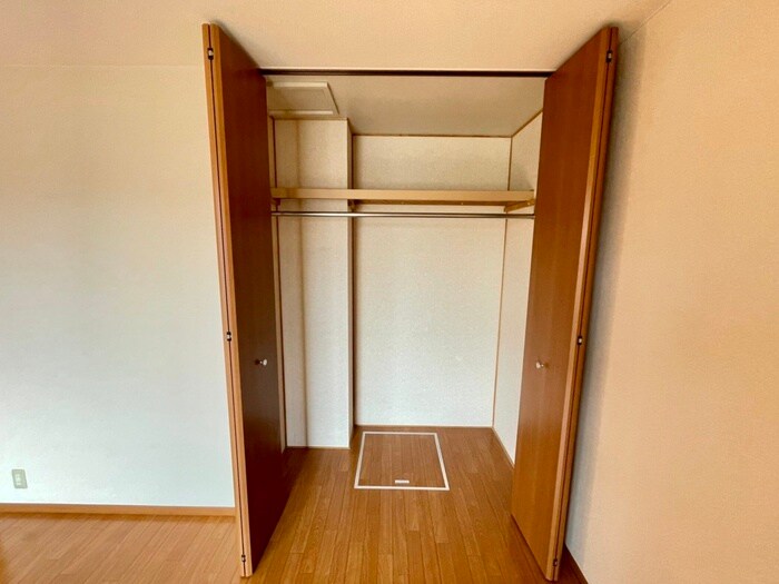 物件内観写真10　(収納)