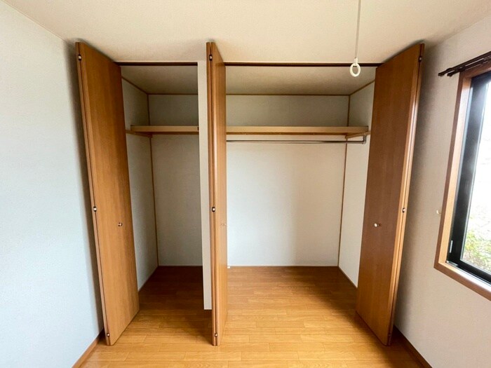 物件内観写真12　(収納)