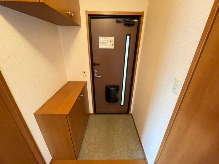 物件内観写真20　(玄関)