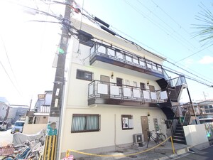 リビ－ナ服部外観写真