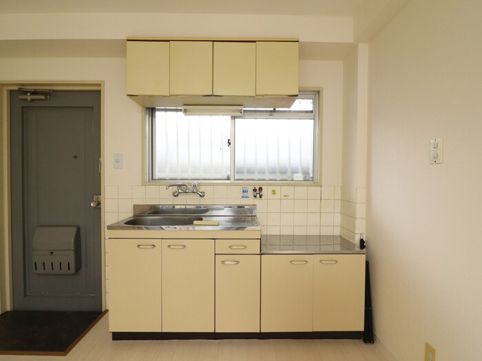 物件内観写真8　(キッチン)
