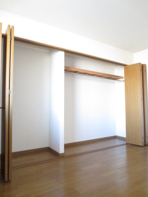 物件内観写真14　(収納)