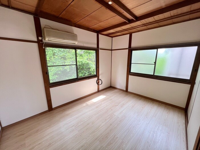 物件内観写真3　(居室)