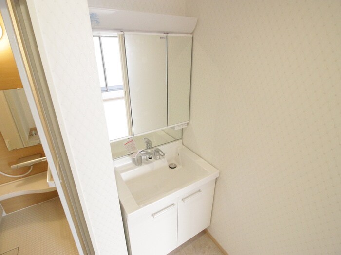 物件内観写真11　(洗面)