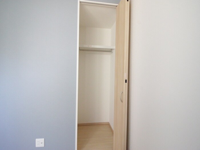 物件内観写真13　(収納)
