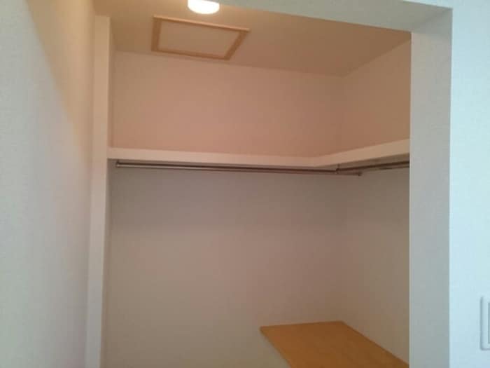 物件内観写真12　(収納)