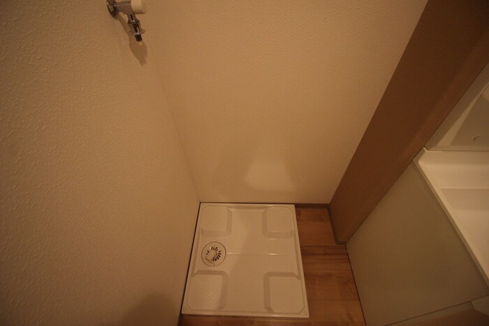 物件内観写真21　(洗濯機置場)