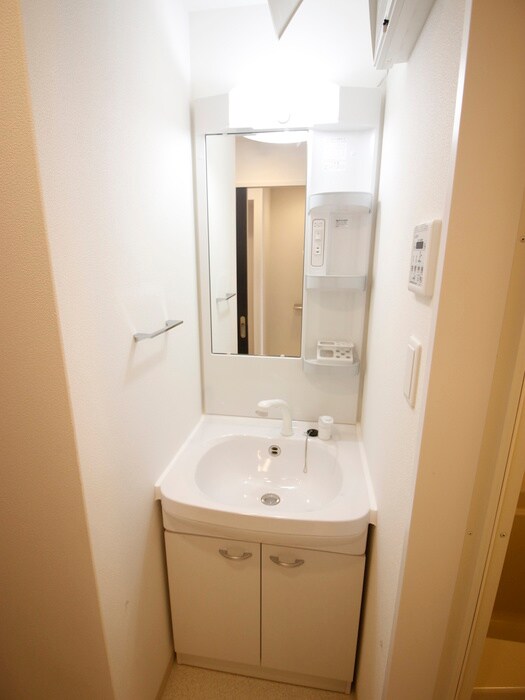 物件内観写真13　(洗面)